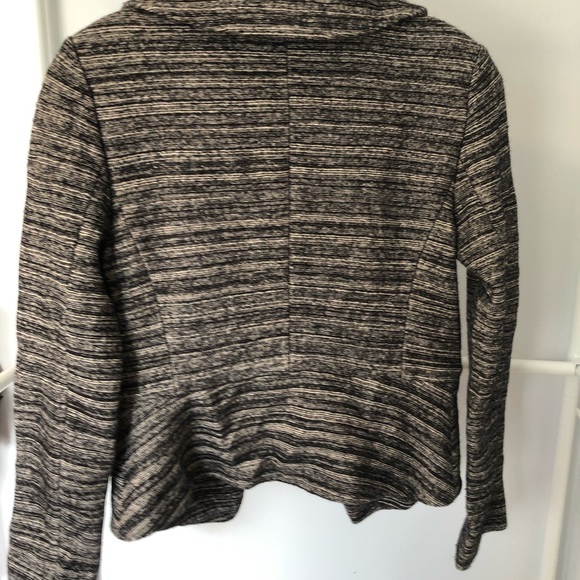 Banana Republic wool blazer - Picture 3 of 6